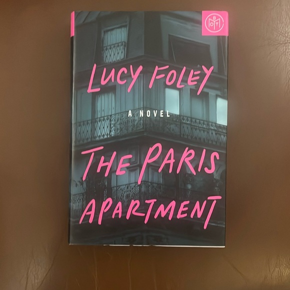 The Paris Apartment by Lucy Foley! Thriller-great beach read for book lovers! 📚 - Picture 1 of 2
